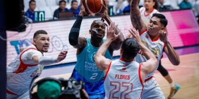 James Dickey battles inside the paint while delivering a double-double performance for Phoenix. [PBA Images]