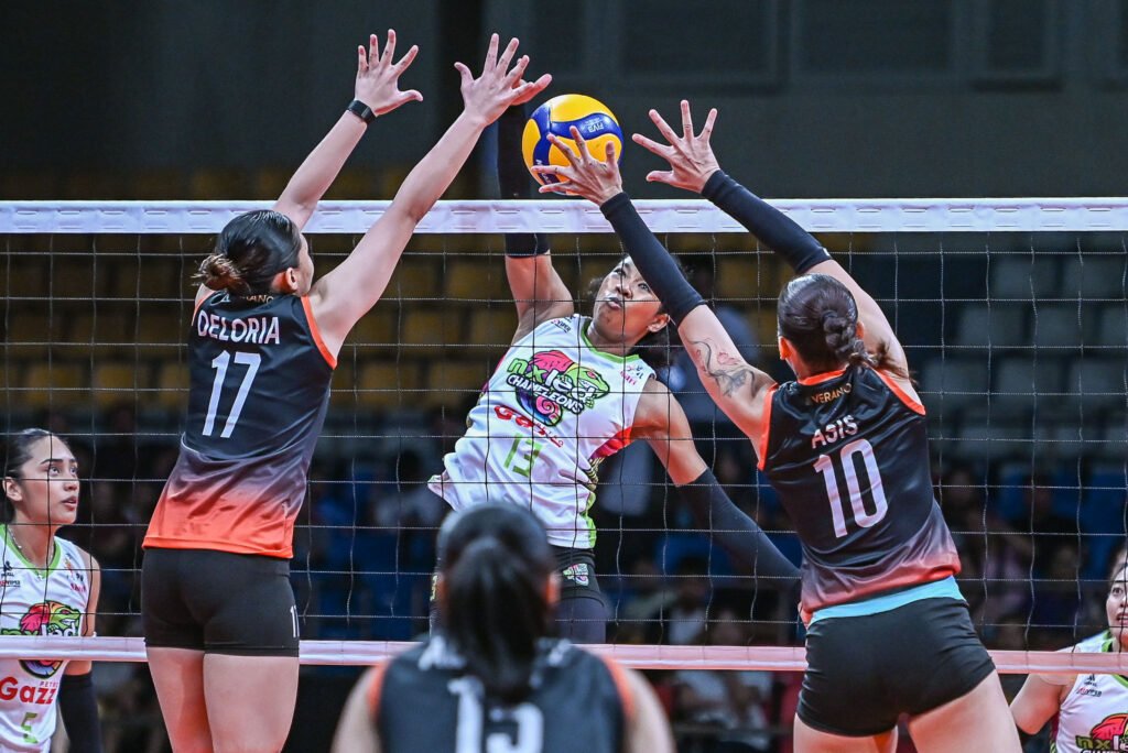 MJ Phillips powers Nxled with a 17-point performance. [PVL Images]