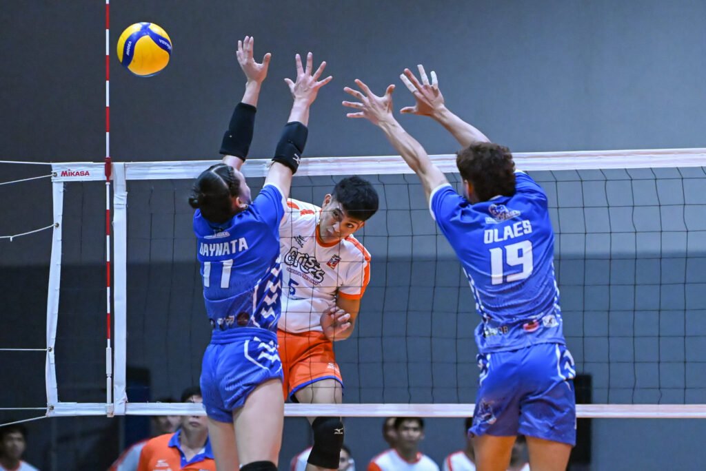 Jude Garcia leads Criss Cross with another steady all-around performance. [Spikers' Turf photo]