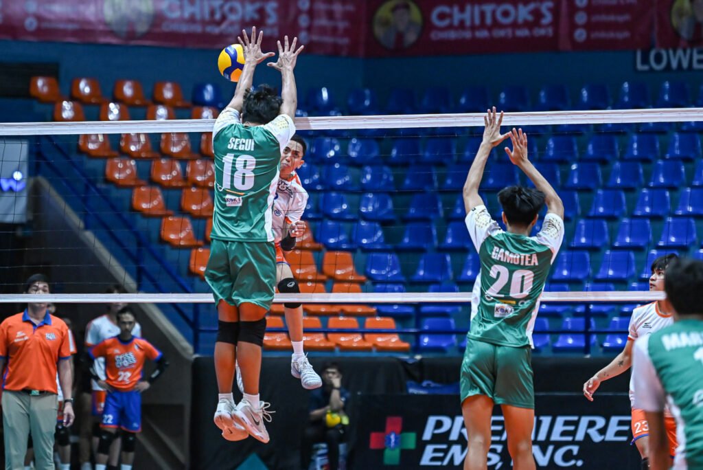 Jaron Requinton scores for Criss Cross, leading the second-unit charge in the Spikers’ Turf Open Conference. [Spikers Turf photo]
