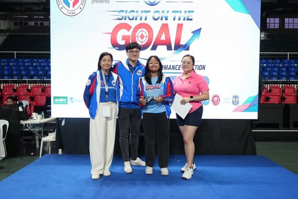 Tennis standout benefits from customized glasses