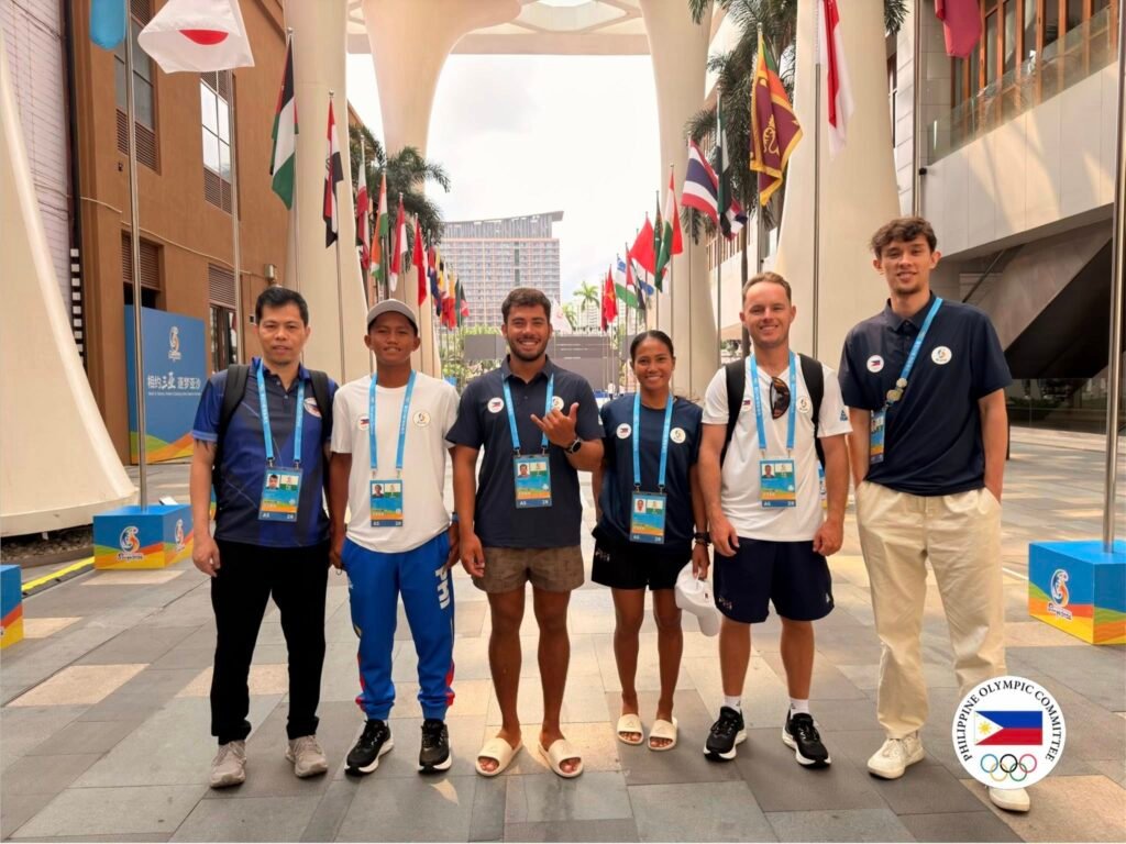 Team Philippines delegation prior to competing in Sanya, China. [POC photo]