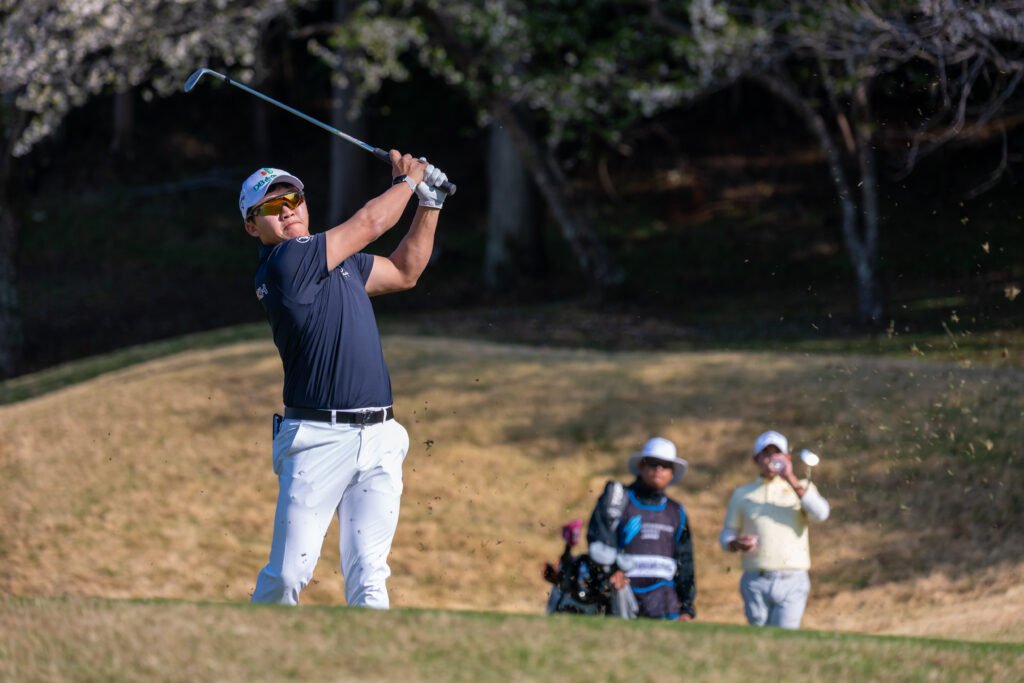 Hongtaek Kim leads International Series Japan at halfway [Asian Tour photo]