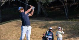 Hongtaek Kim takes halfway lead at International Series Japan