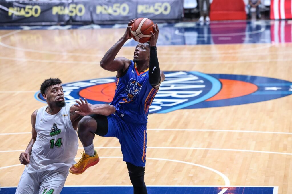Cady Lalanne dominates with a double-double for NLEX. [PBA Images]