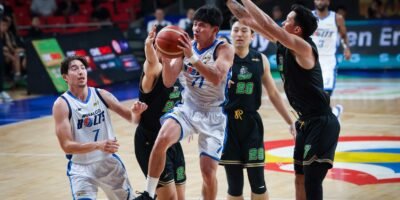 CJ Cansino attacks the basket during a play. [PBA Images]