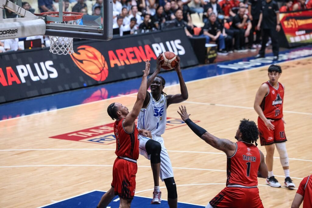 Bol Bol dominates with 48 points in TNT’s win over Blackwater. [PBA Images]