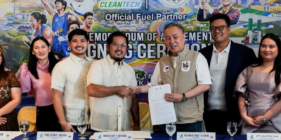 POC president Abraham “Bambol” Tolentino and Cleantech chairman Luisito Mercado seal the partnership with (from left) Alexis Mercado, Gloria Mercado, Yeana Victoria Mercado, Francis Luis Mercado, POC secretary-general Atty. Wharton Chan, Shylou Ortiz Luis and Philip Luis Mercado. [POC photo]