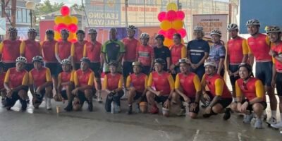 MMDA General Manager General Nicolas Torre III (green jersey), MPTC Tour of Luzon Chief Organizer and CEO Arrey Perez (sixth from left), Mad Management head Dinah Remolacio (black jersey) with the cycling executives. [MPTC ToL photo]