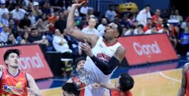 Ginebra survives Rain or Shine rally, levels semifinal series in Game 2