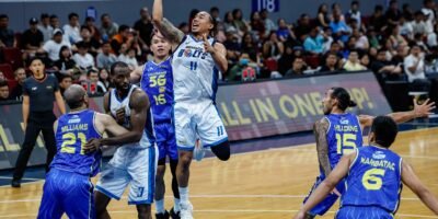 Chris Newsome leading Meralco in the semifinal victory. [PBA Images]