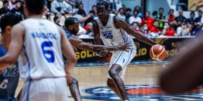 Bol Manute Bol powers TNT past Meralco in Game 1 of the semifinals. [PBA Images]
