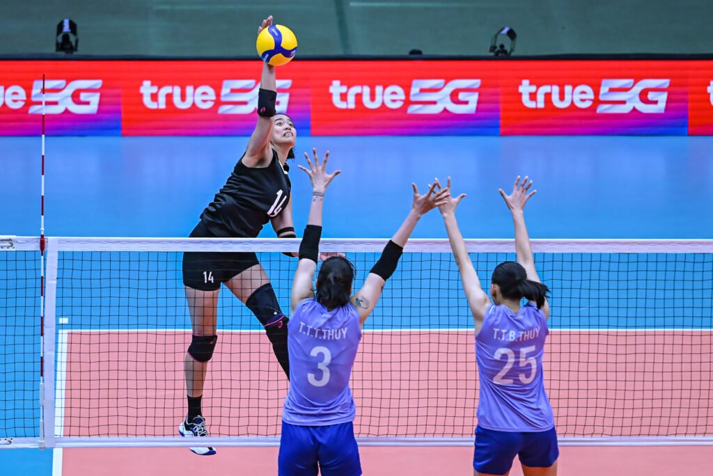Alyssa Solomon during her stint with Alas Pilipinas [PSC photo]