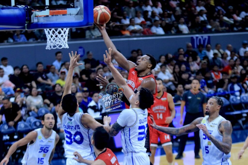 Justin Brownlee delivers another standout performance for Barangay Ginebra in the PBA Commissioner’s Cup Finals [photo credit: Peter Baltazar]