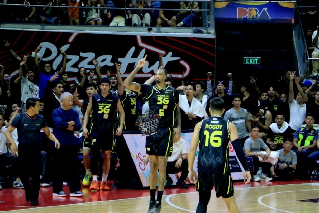 A 53-point masterpiece from Chris McCullough kept TNT's title hopes alive and sent the Commissioner’s Cup Finals the distance. [photo credit: Peter Baltazar]