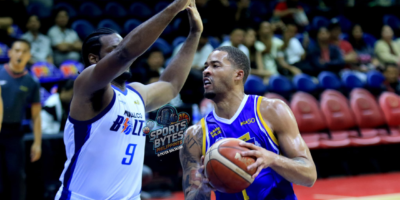 KJ Buffen led Magnolia with 26 points and 12 rebounds against the Bolts. [photo credit: Peter Baltazar]