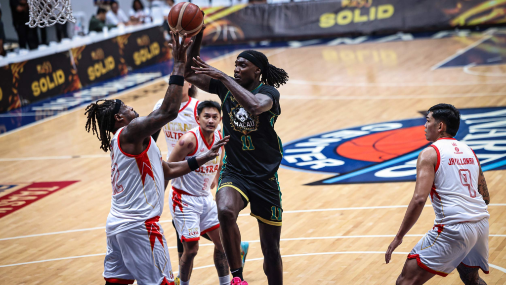 De'Vondre Perry powered the Macau Giant Pandas to their first PBA Governors' Cup victory. [PBA Images]