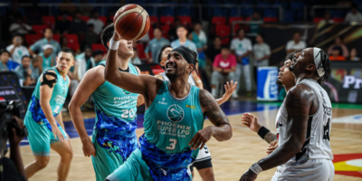 Jason Perkins led the Phoenix Fuel Masters in the PBA Governors' Cup matchup. [PBA Images]