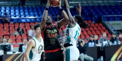 Tirrell Brown powered Titan Ultra with 36 points in its win over Macau. [photo credit: Peter Baltazar]