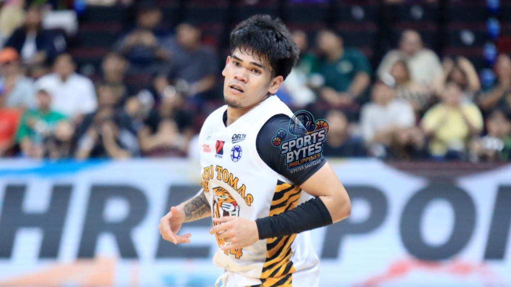 Mark Llemit led UST with 22 points, seven rebounds and three assists in its 98-87 win over UE in UAAP Season 89. [photo credit: Peter Baltazar]