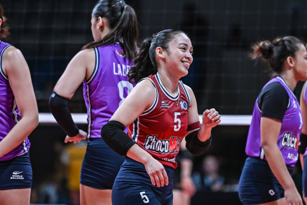 Dawn Catindig recorded 20 excellent digs and 11 receptions to help Choco Mucho beat Galeries Tower in the PVL All Filipino Conference. [PVL Images]