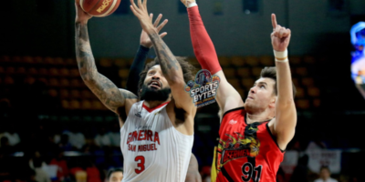 Jordan Murphy led Ginebra with 33 points, 10 rebounds and nine assists in the Gin Kings’ 27-point win over San Miguel. [photo credit: Peter Baltazar]
