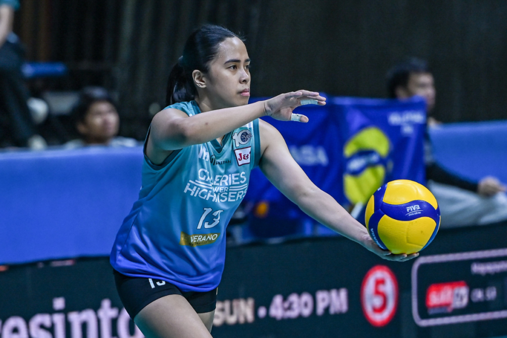 Top overall pick Lams Lamina made her Premier Volleyball League debut for Galeries Tower against Farm Fresh at the Smart Araneta Coliseum. [PVL Images]