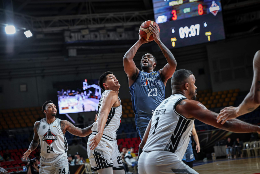 Jordon Varnado scored 31 points without a turnover to lead the Meralco Bolts past the Blackwater Bossing in the PBA Season 50 Governors’ Cup. [PBA Images]