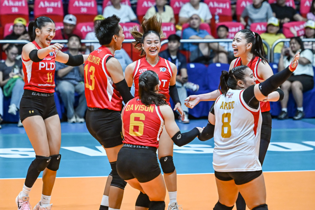 The PLDT High Speed Hitters recovered from an opening-set loss to defeat Capital1, 21-25, 25-21, 25-21, 25-21, at the FilOil Centre. [PVL Images]