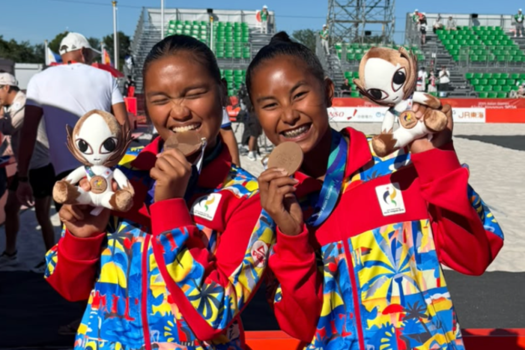 The historic bronze gave Philippine beach volleyball its first podium finish at the Asian Games in Aichi-Nagoya. [POC Media pool]
